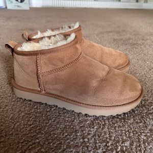 CHESNUT ULTRA MINI UGGS W9